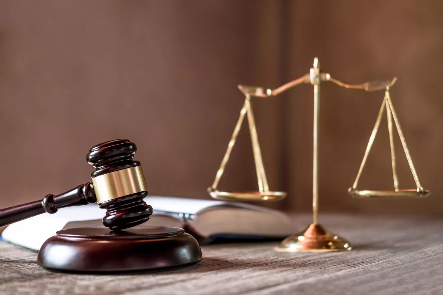  درباره وکیل پایه یک دادگستری اعظم قربان پور در کیاشهر